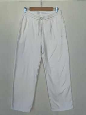 Aritzia Boyfriend Fit Drawstring Joggers